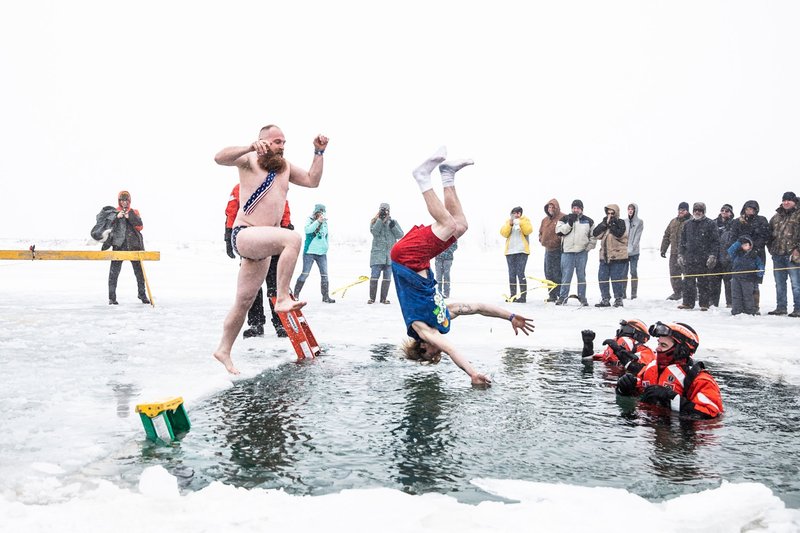 Ice fishing live in United Kigdom
